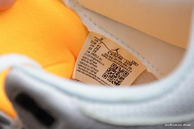 JORDAN RETRO AIR CK9246-108 ORANGE 3 LASER (W) 0715